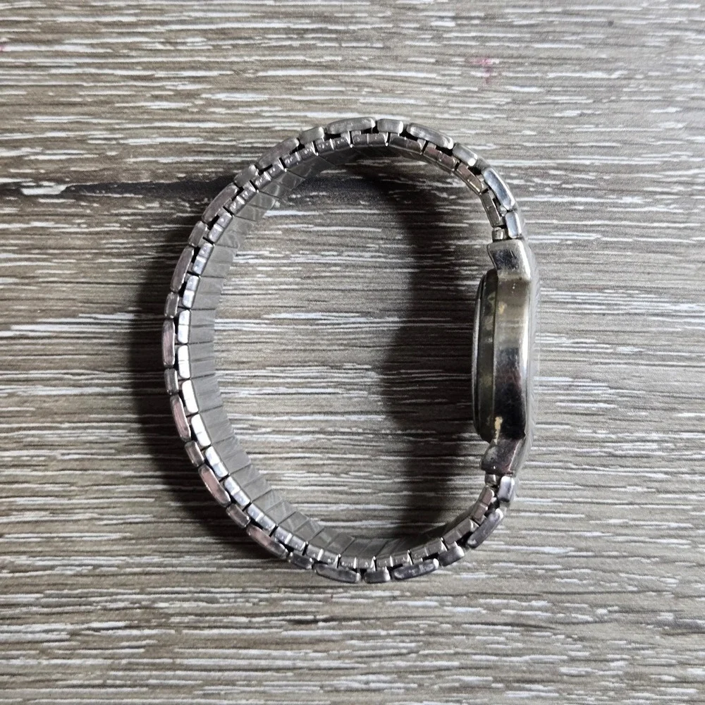Carriage by Timex Indiglo Watch Black Dial Round Silver Tone Case Stretch Band 6